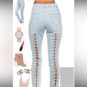 Light toned jeans with unilateral horizontal slit on front